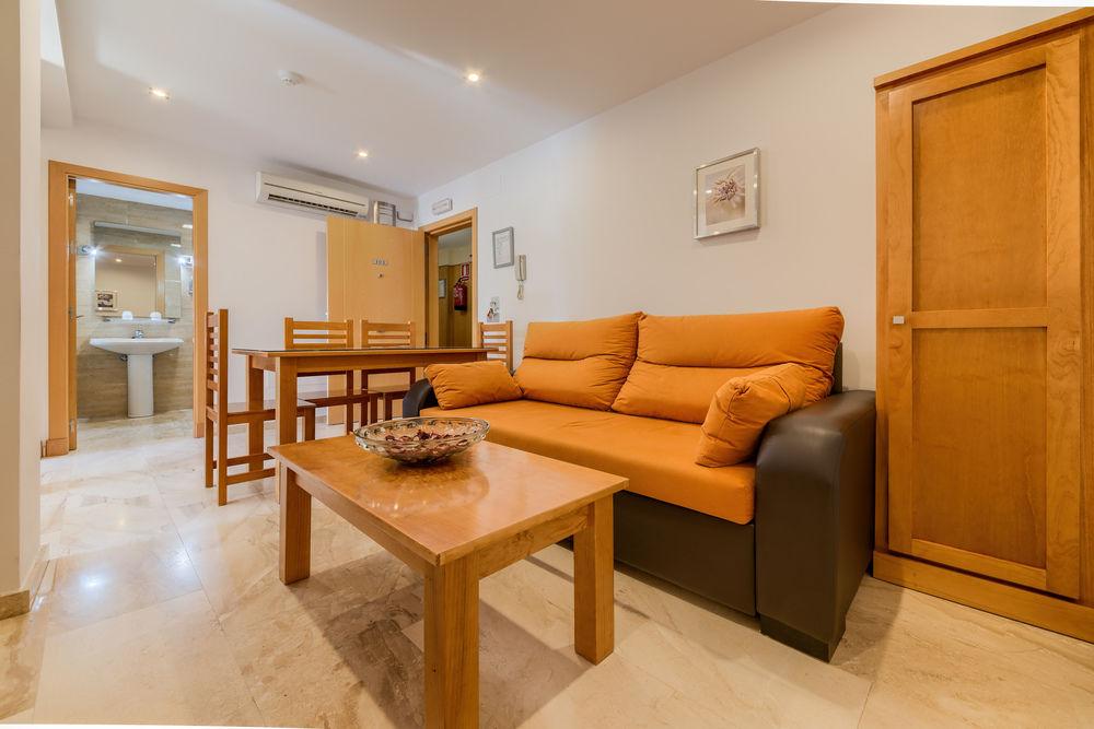 Hotel Apartamentos Loto Conil コニル・デ・ラ・フロンテラ エクステリア 写真