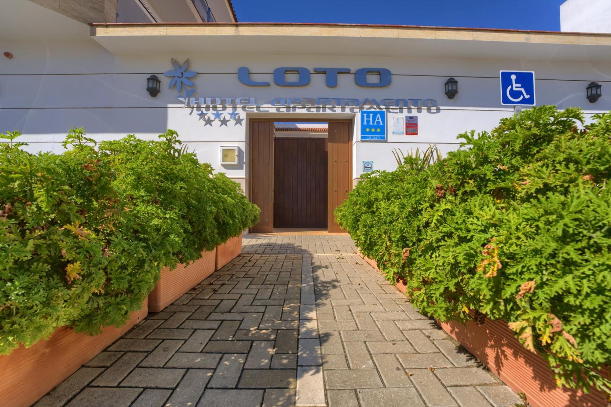 Hotel Apartamentos Loto Conil コニル・デ・ラ・フロンテラ エクステリア 写真