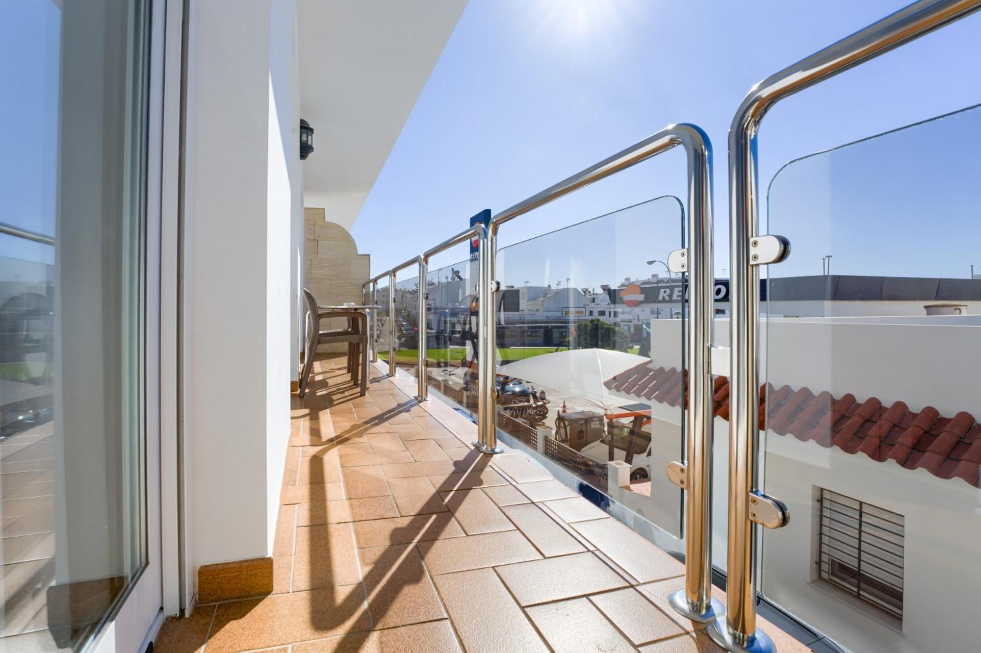 Hotel Apartamentos Loto Conil コニル・デ・ラ・フロンテラ エクステリア 写真