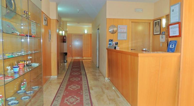 Hotel Apartamentos Loto Conil コニル・デ・ラ・フロンテラ エクステリア 写真