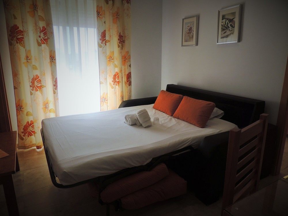 Hotel Apartamentos Loto Conil コニル・デ・ラ・フロンテラ エクステリア 写真