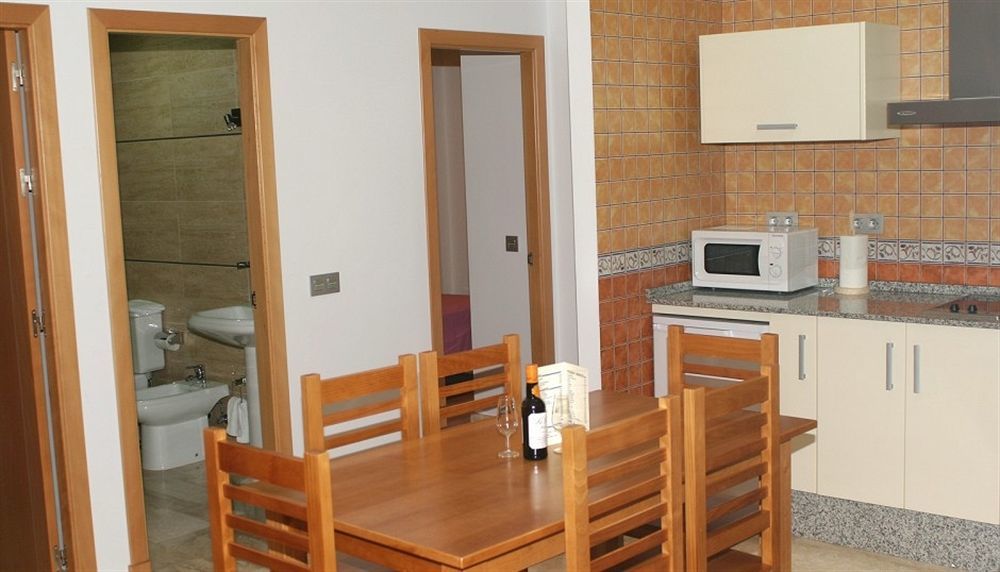 Hotel Apartamentos Loto Conil コニル・デ・ラ・フロンテラ エクステリア 写真